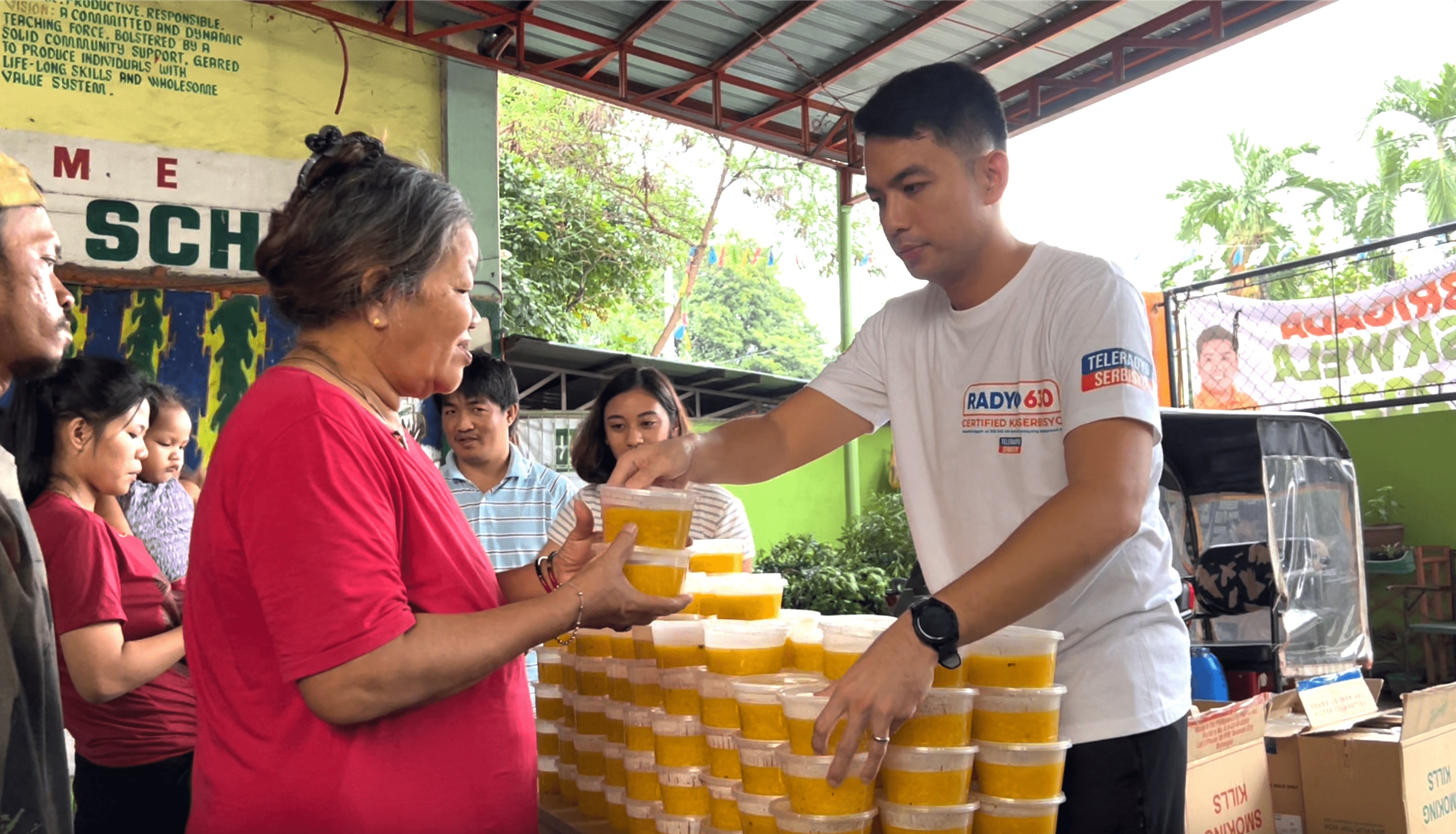 Radyo 630 and Teleradyo serbisyo provide relief efforts to communities affected by typhoon Carina