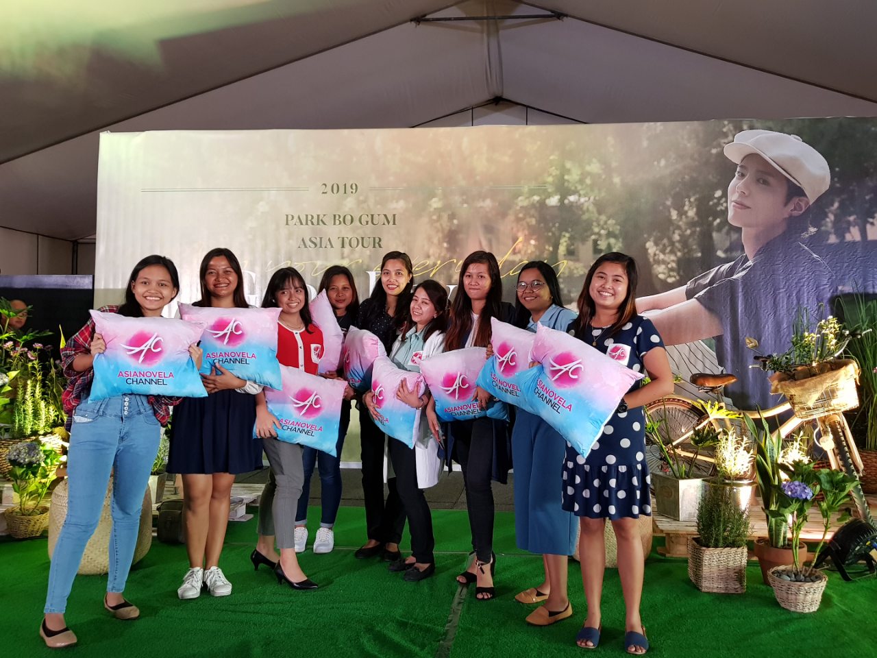Asianovela Channel fans meet Korean superstar Park Bo Gum in Manila