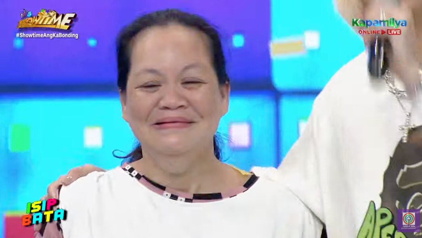 Single mom from Manila wins P750,000 in "Isip Bata"