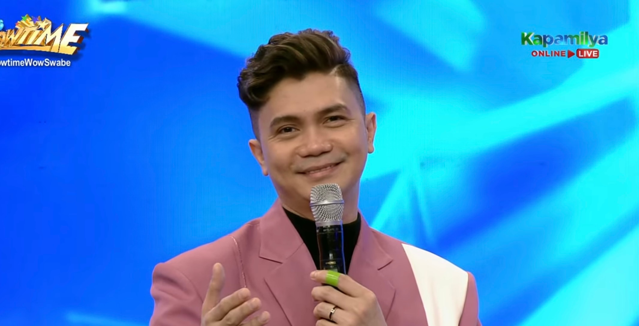 Vhong is back on "It's Showtime"
