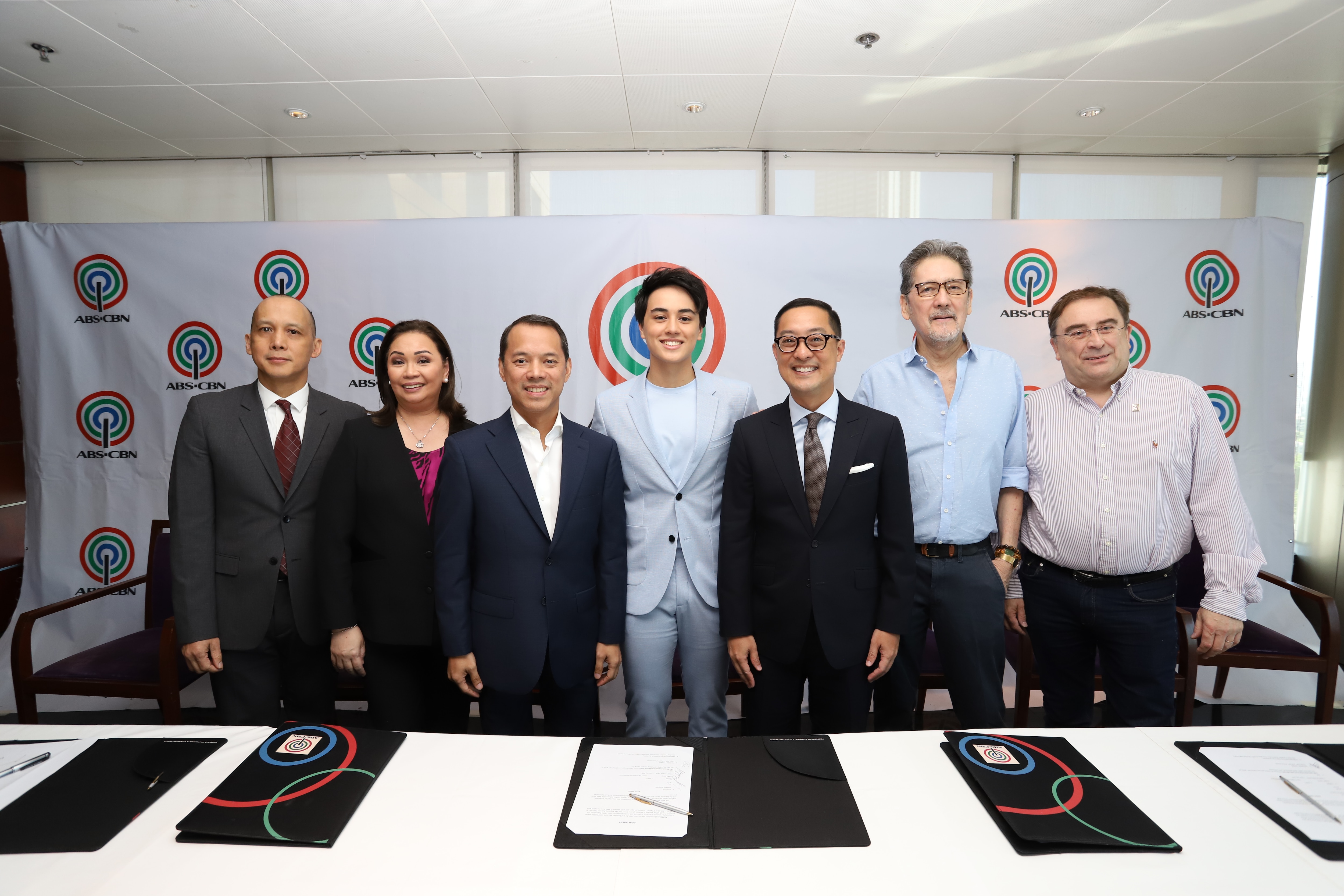 Edward Barber with ABS CBN executives