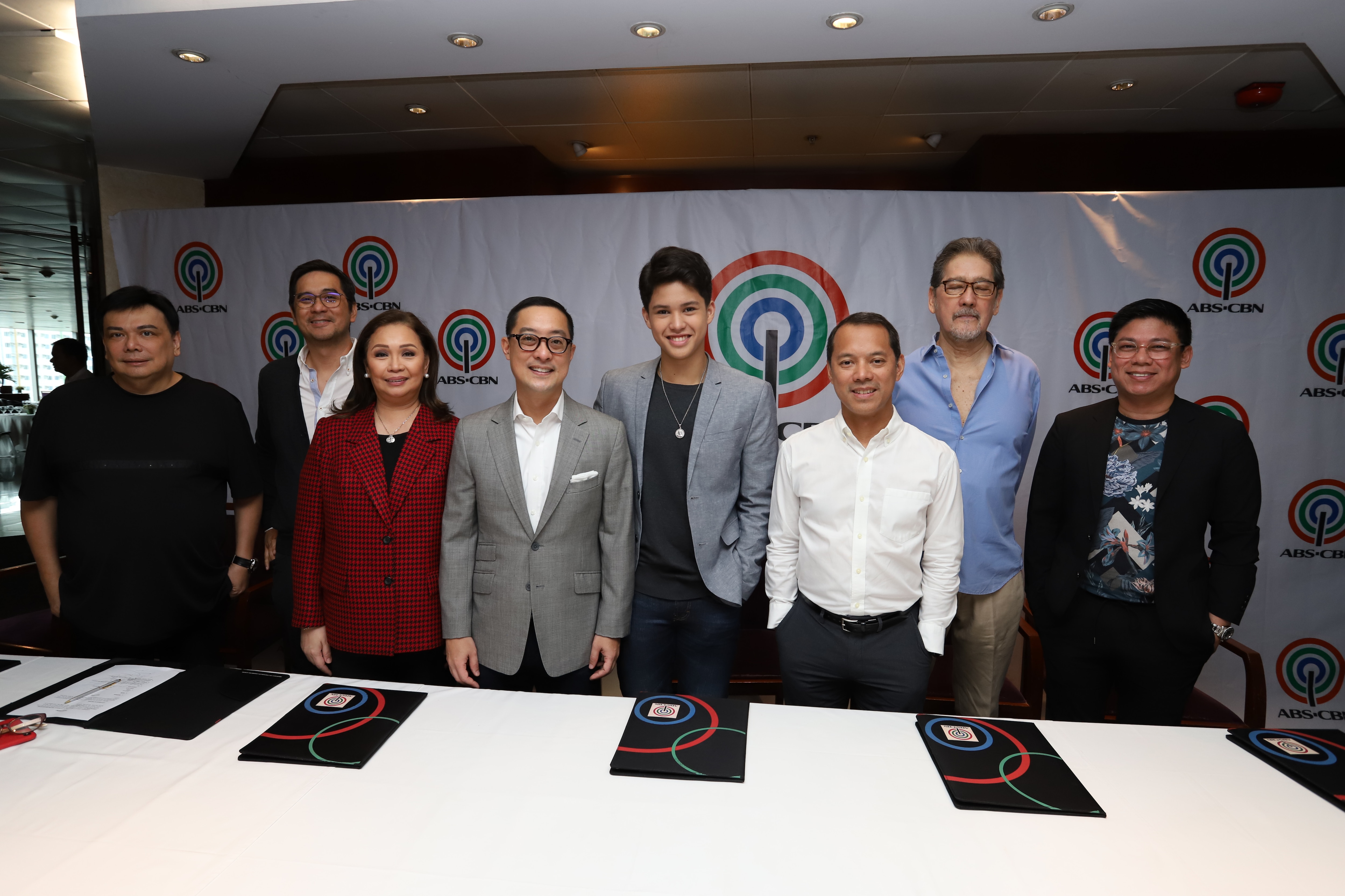 Kyle Echarri with ABS CBN executives