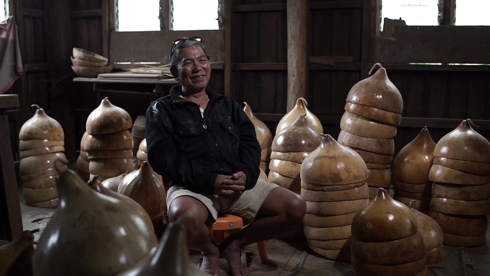 Episode 2 is about Teofilo Garcia of Abra, who has devoted his life to making the tabungaw