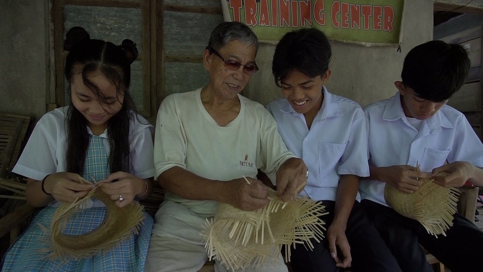Episode 2 is about Teofilo Garcia of Abra, who has devoted his life to making the tabungaw_
