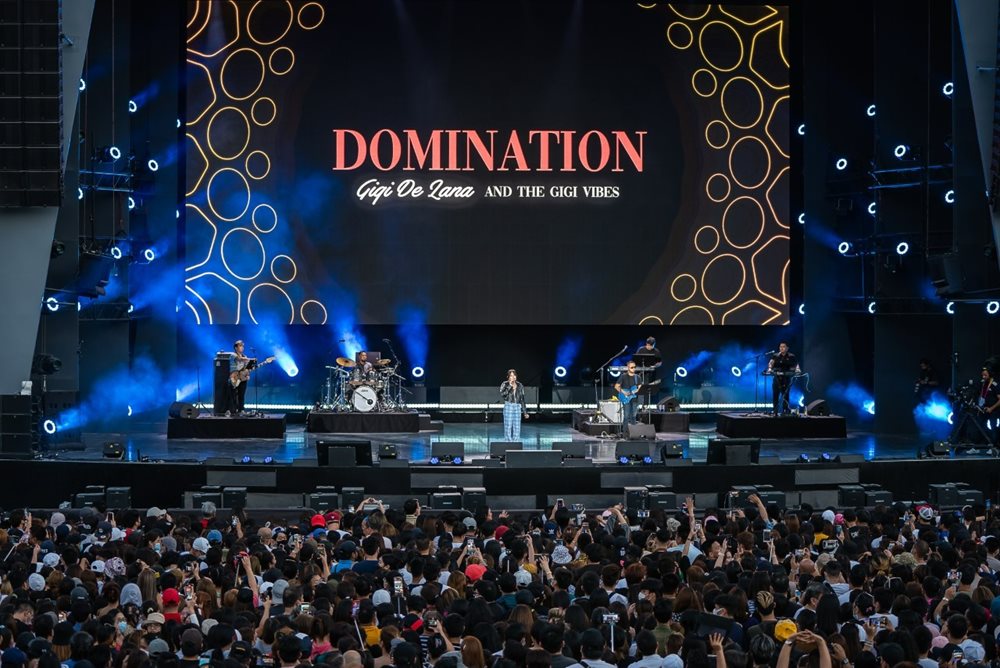 "Domination" in Dubai: Gigi De Lana and The Gigi Vibes rock the Jubilee Stage of Expo 2020 Dubai before 10,000 fans