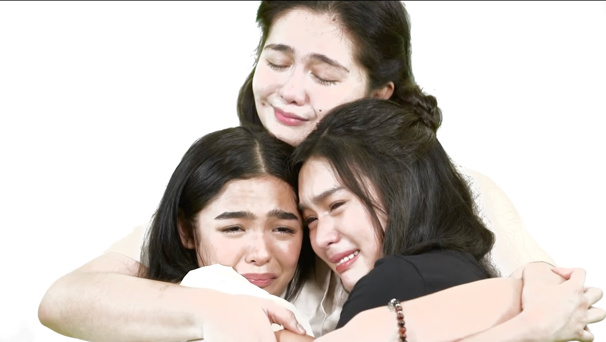 Mira and Joy (Andrea Brillantes and Francine Diaz) with their mom Fatima (Dimples Romana)