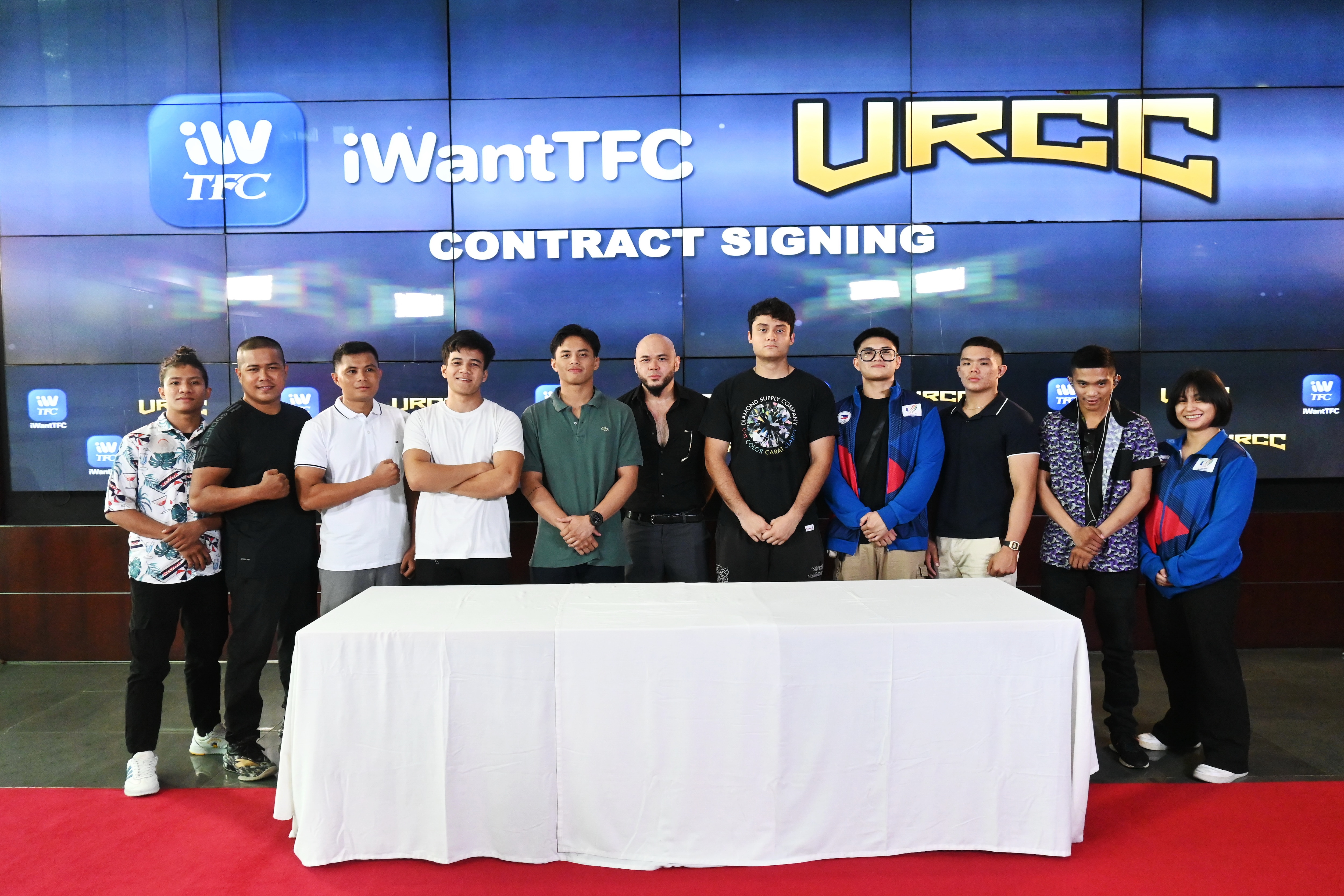 URCC fighters were also in attendance at the contract signing
